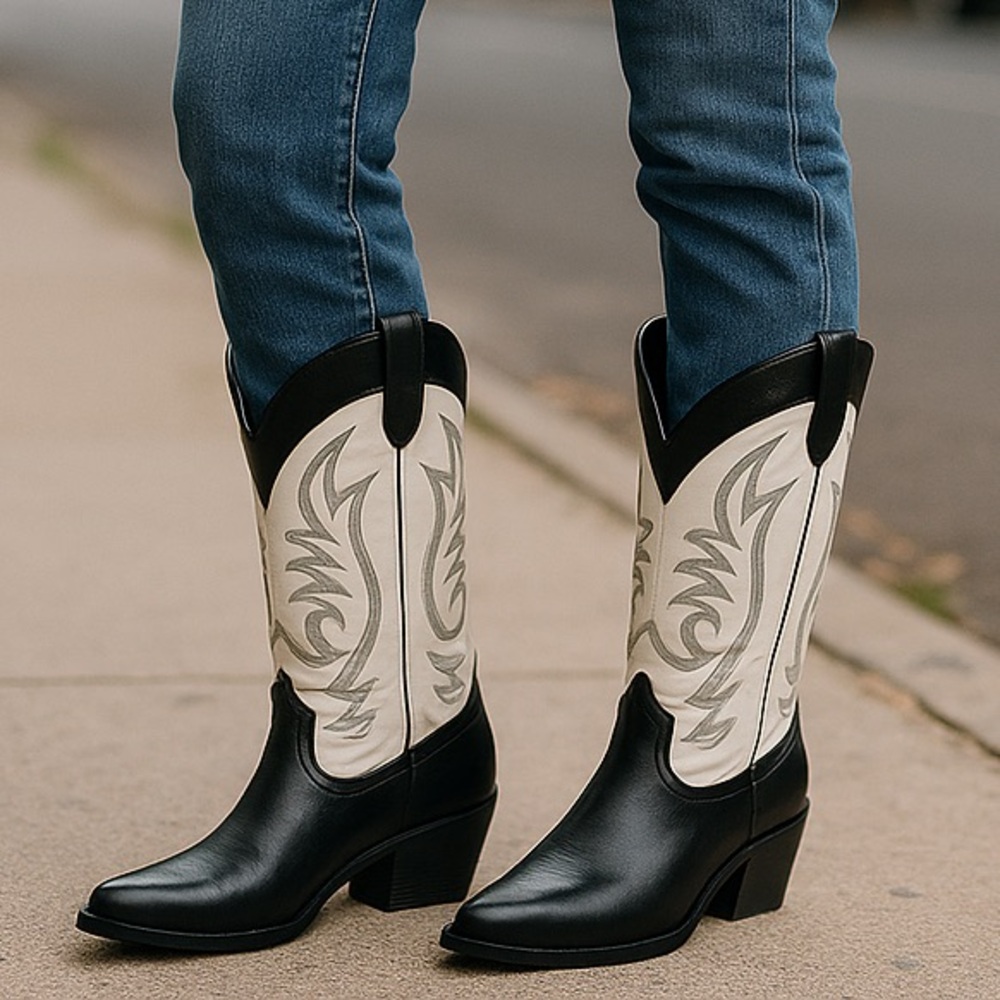 NEW Indigo Rd Black and White Western Embroidered  Pointed Toe Boots